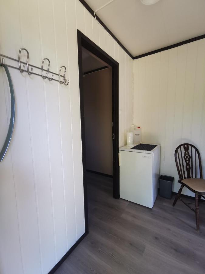 Отель Tommerneset Camping Innhavet Экстерьер фото