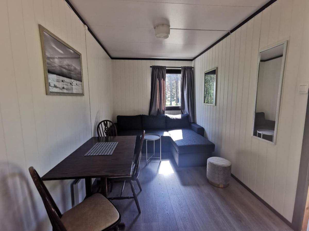 Отель Tommerneset Camping Innhavet Экстерьер фото