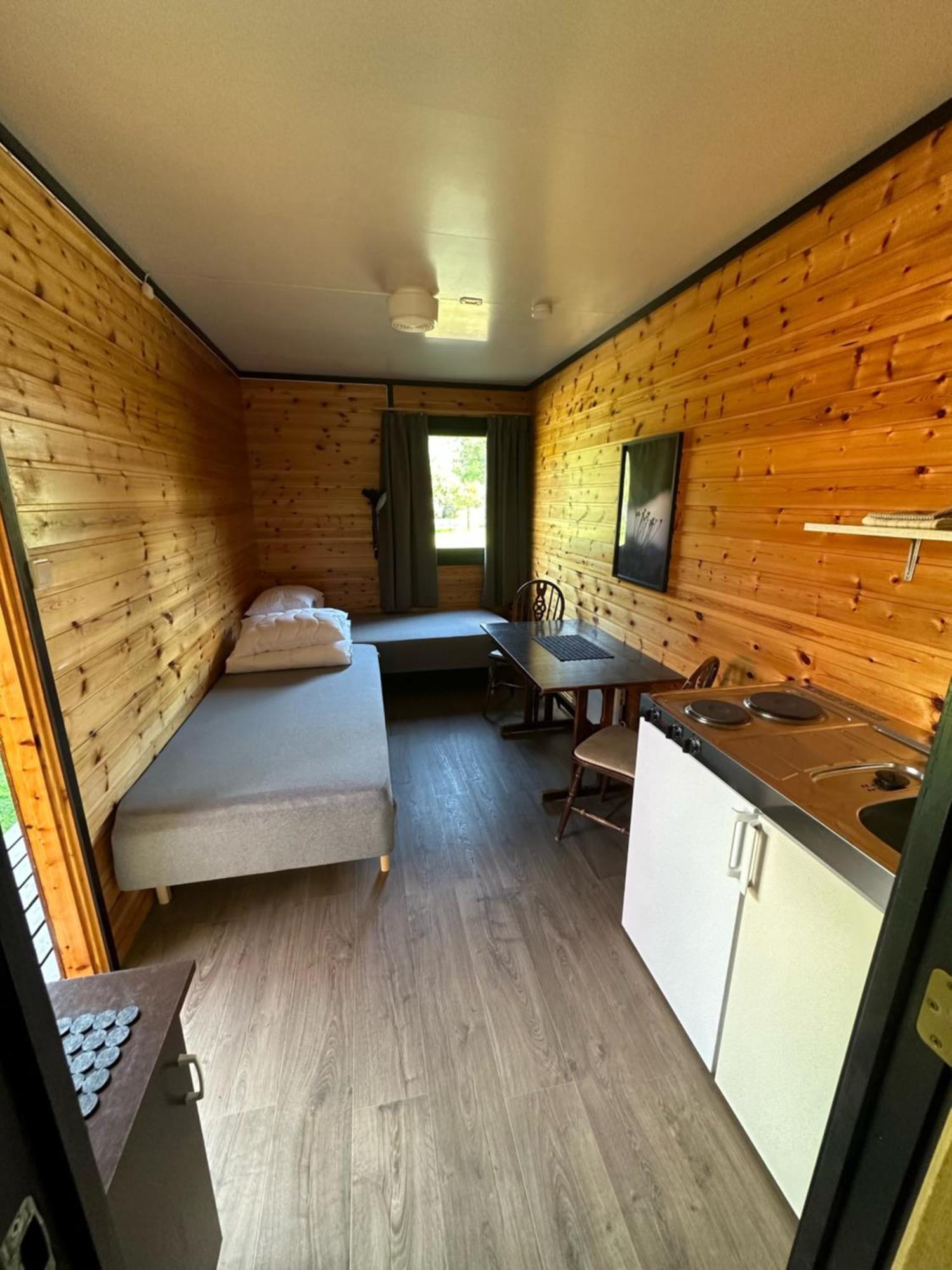 Отель Tommerneset Camping Innhavet Экстерьер фото